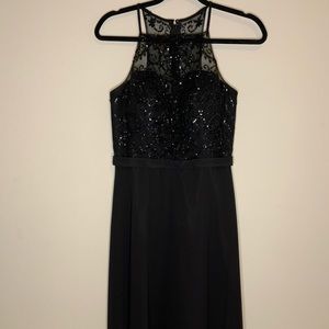 Timeless black formal full length dress🖤